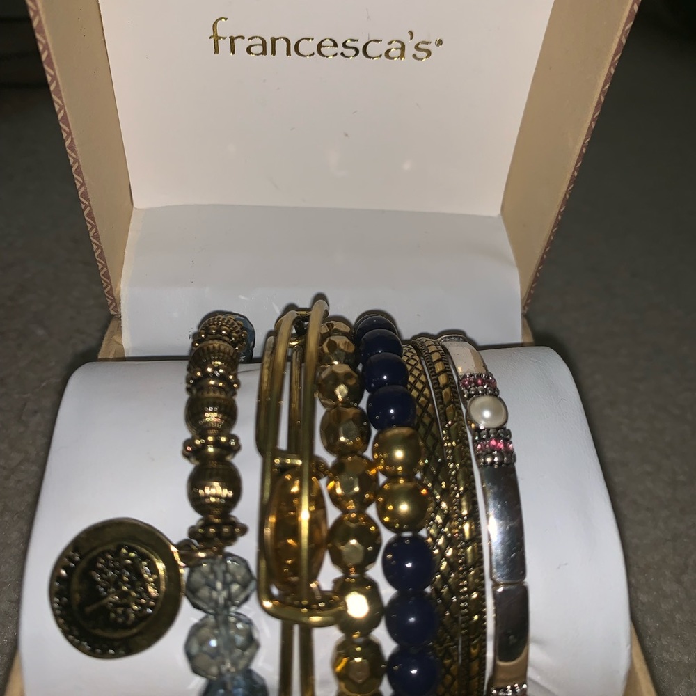 Francesca’s Bangle Set